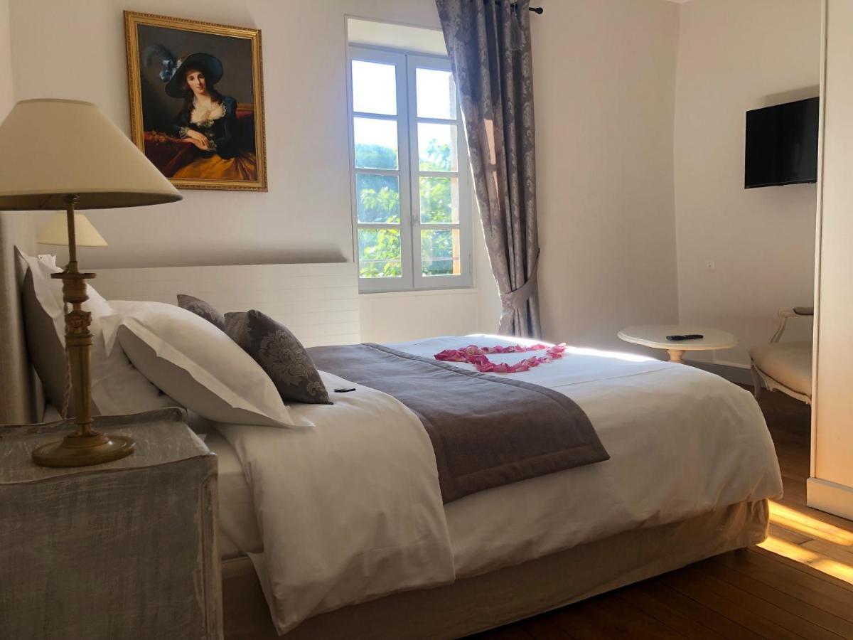 Bed and Breakfast Domaine De Monplaisir Caylus Exterior foto