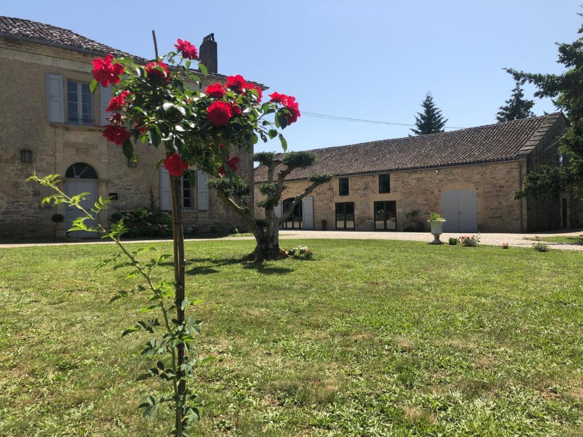 Bed and Breakfast Domaine De Monplaisir Caylus Exterior foto