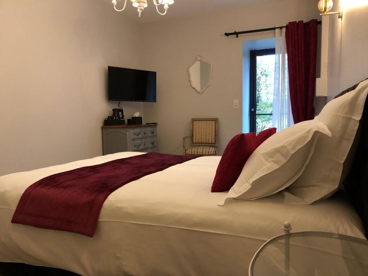 Bed and Breakfast Domaine De Monplaisir Caylus Exterior foto
