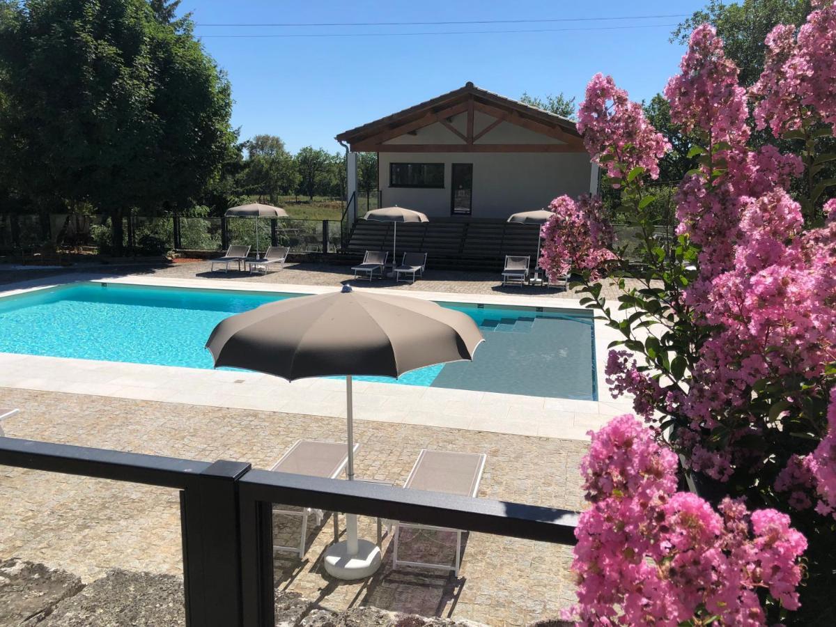 Bed and Breakfast Domaine De Monplaisir Caylus Exterior foto