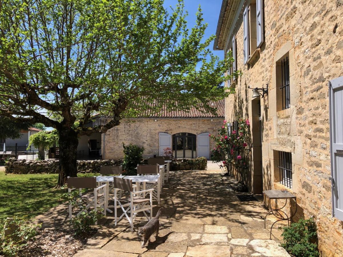 Bed and Breakfast Domaine De Monplaisir Caylus Exterior foto